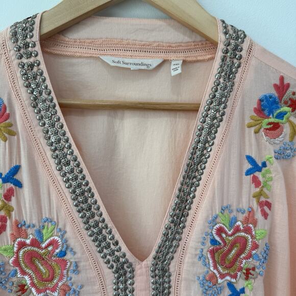 Soft Surroundings Embroidered Beaded Palm Island V-neck Tunic Top Size PXL Peach - Picture 3 of 9